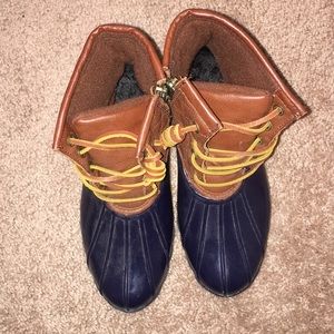 Steve Madden duck boots